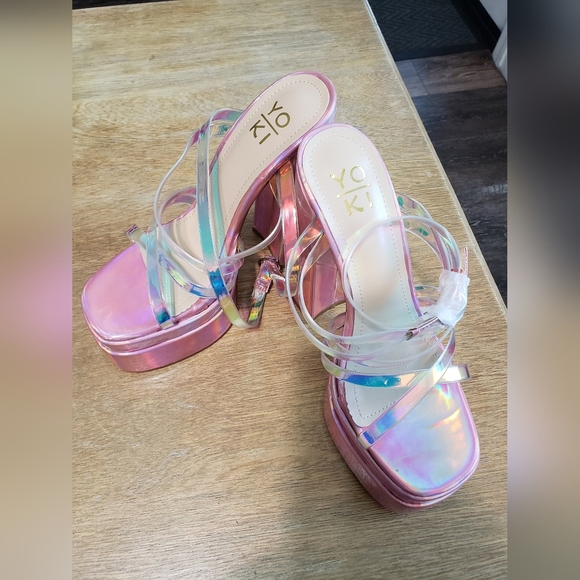 YOKI pink iridescent strappy platform block heels Size 6.0 New without box - Picture 2 of 11